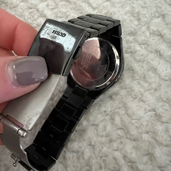 Guess watch - Picture 3 of 3
